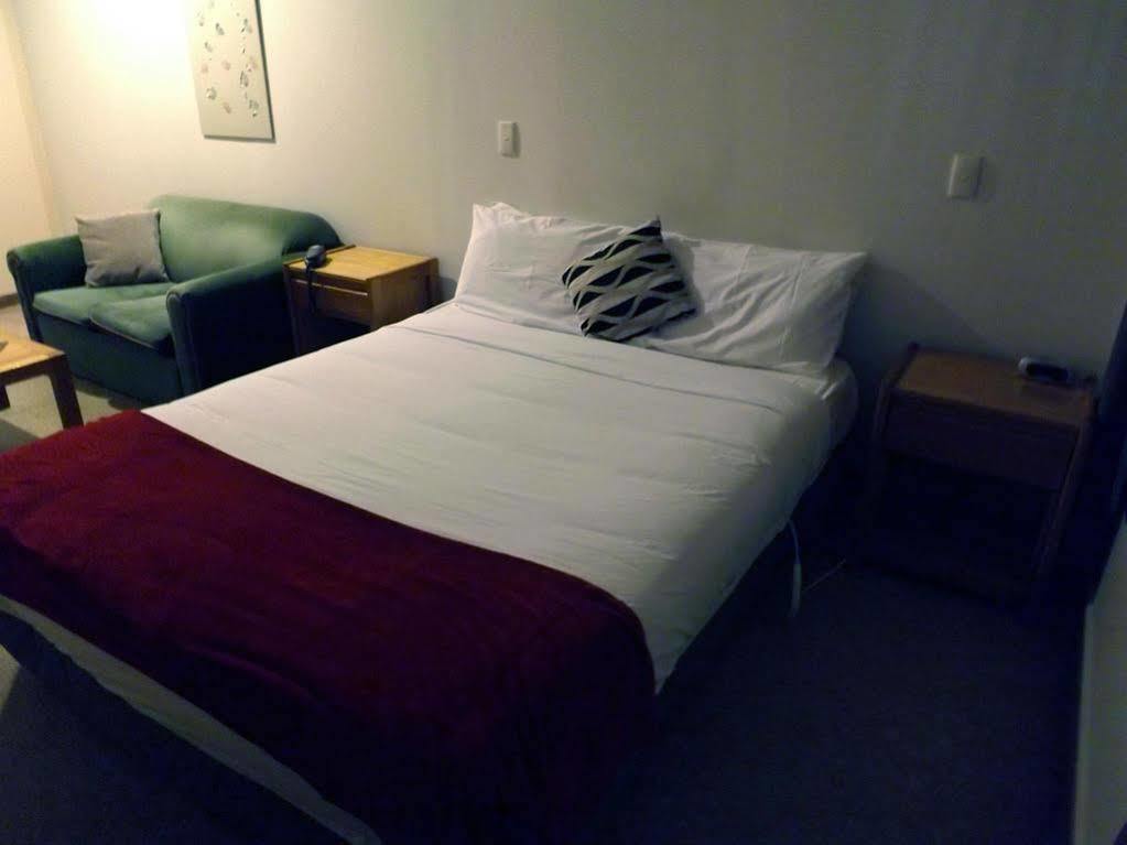 卡拉卡树汽车旅馆 陶波 外观 照片